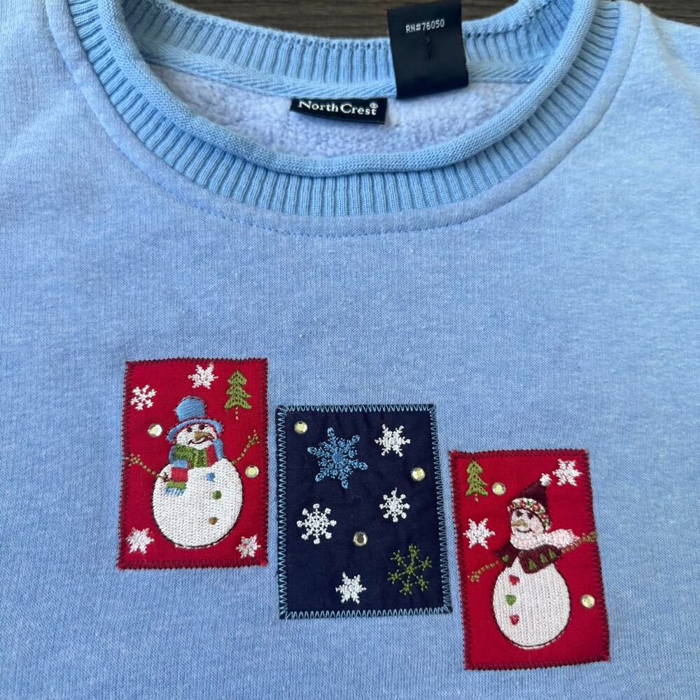 Vintage 90s Embroidered Grandma sweater snowflakes and snowmen Size Large - Picture 2 of 6
